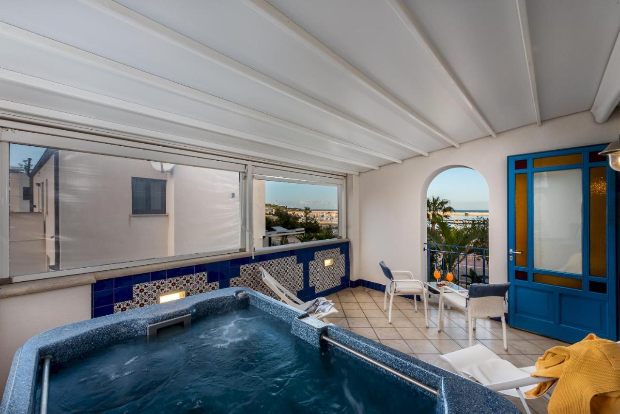Hotel Ristorante Mediterraneo Faro San Vito Lo Capo Eksteriør billede