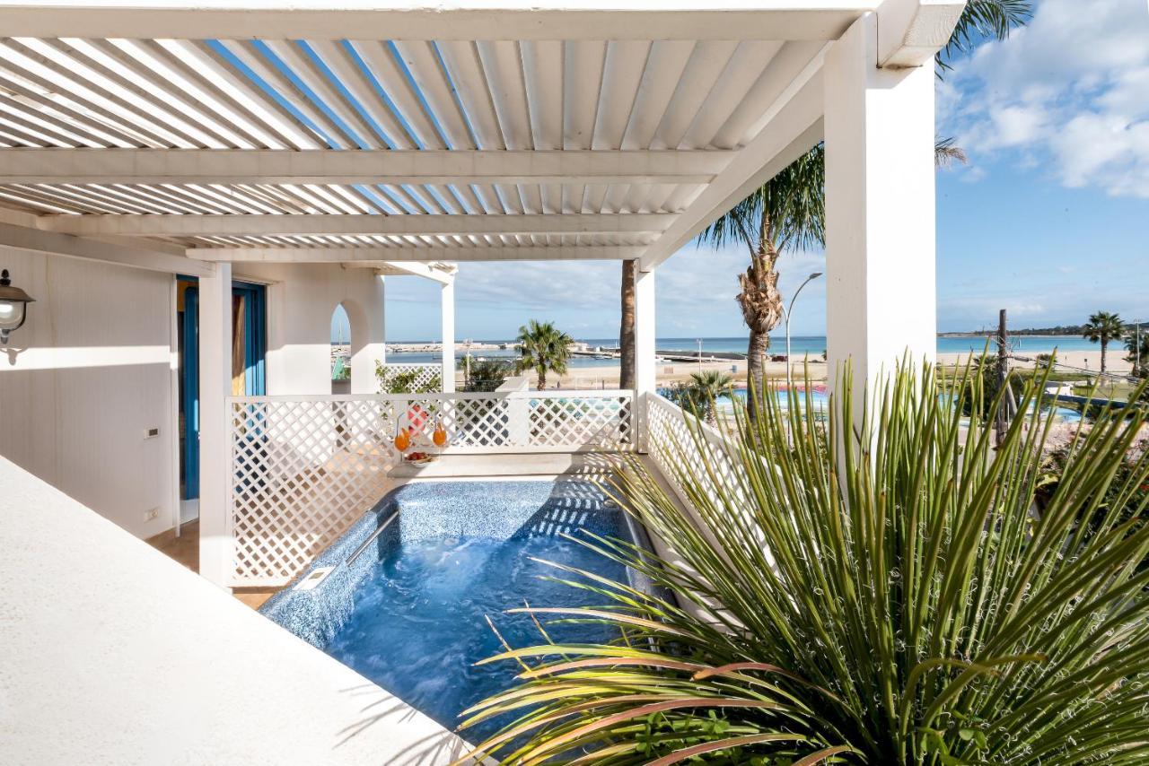 Hotel Ristorante Mediterraneo Faro San Vito Lo Capo Eksteriør billede