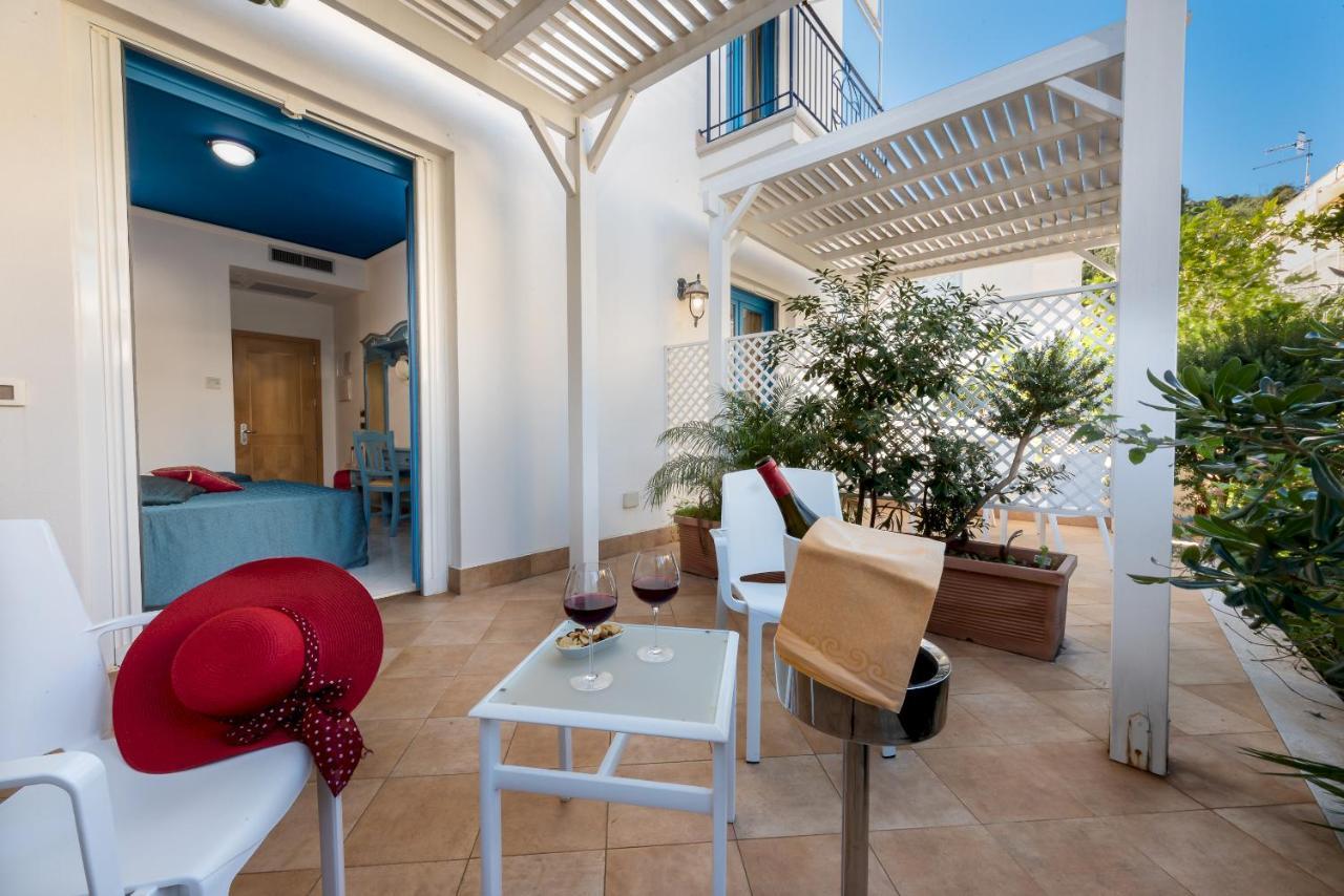Hotel Ristorante Mediterraneo Faro San Vito Lo Capo Eksteriør billede