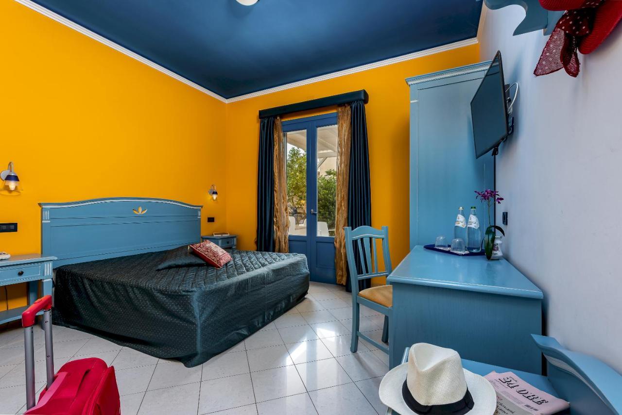 Hotel Ristorante Mediterraneo Faro San Vito Lo Capo Eksteriør billede