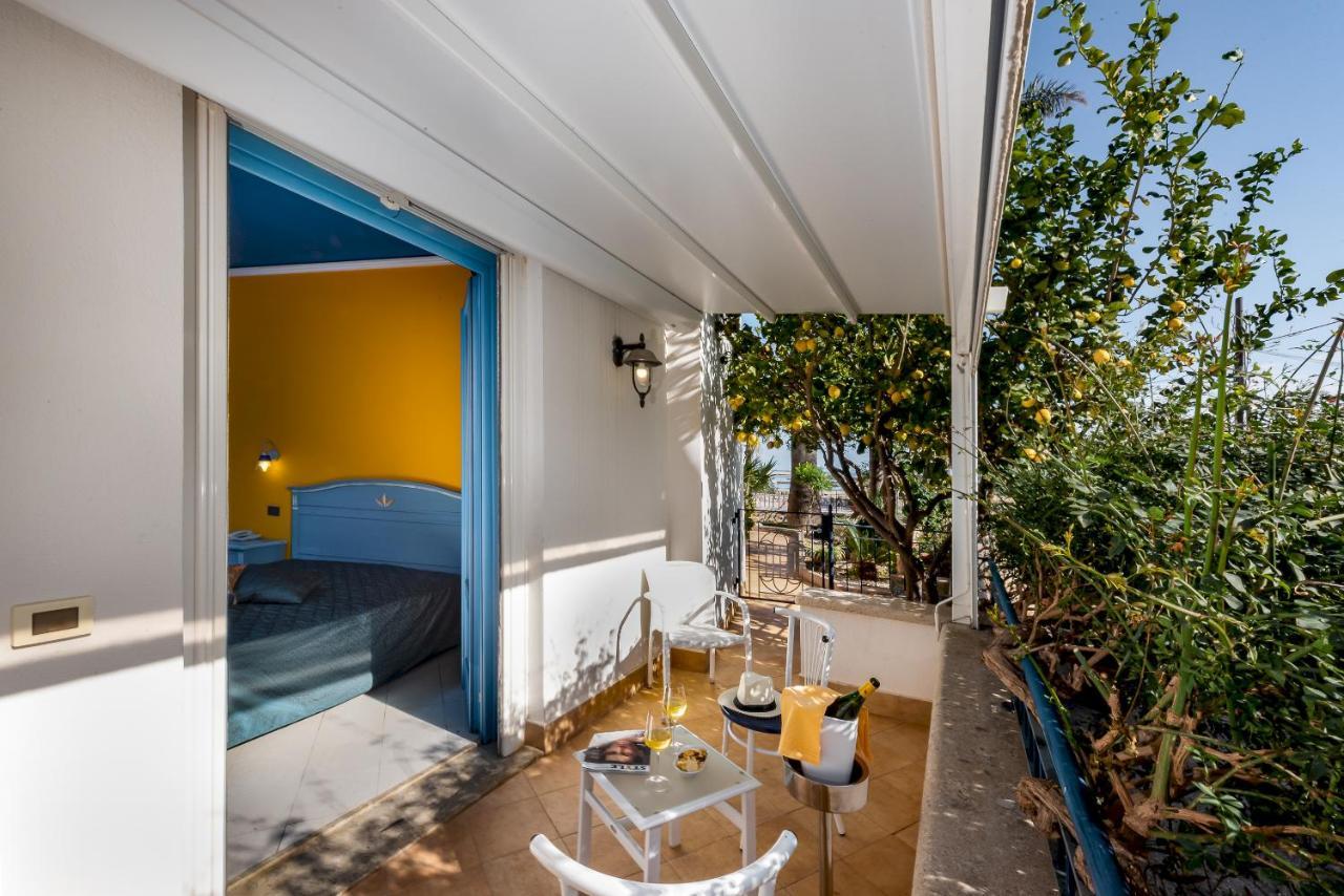 Hotel Ristorante Mediterraneo Faro San Vito Lo Capo Eksteriør billede