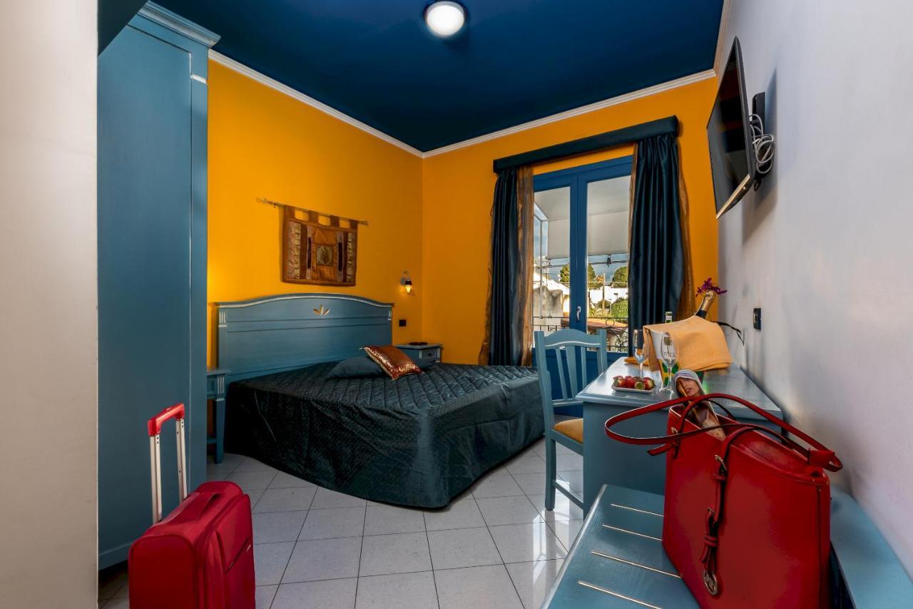 Hotel Ristorante Mediterraneo Faro San Vito Lo Capo Eksteriør billede
