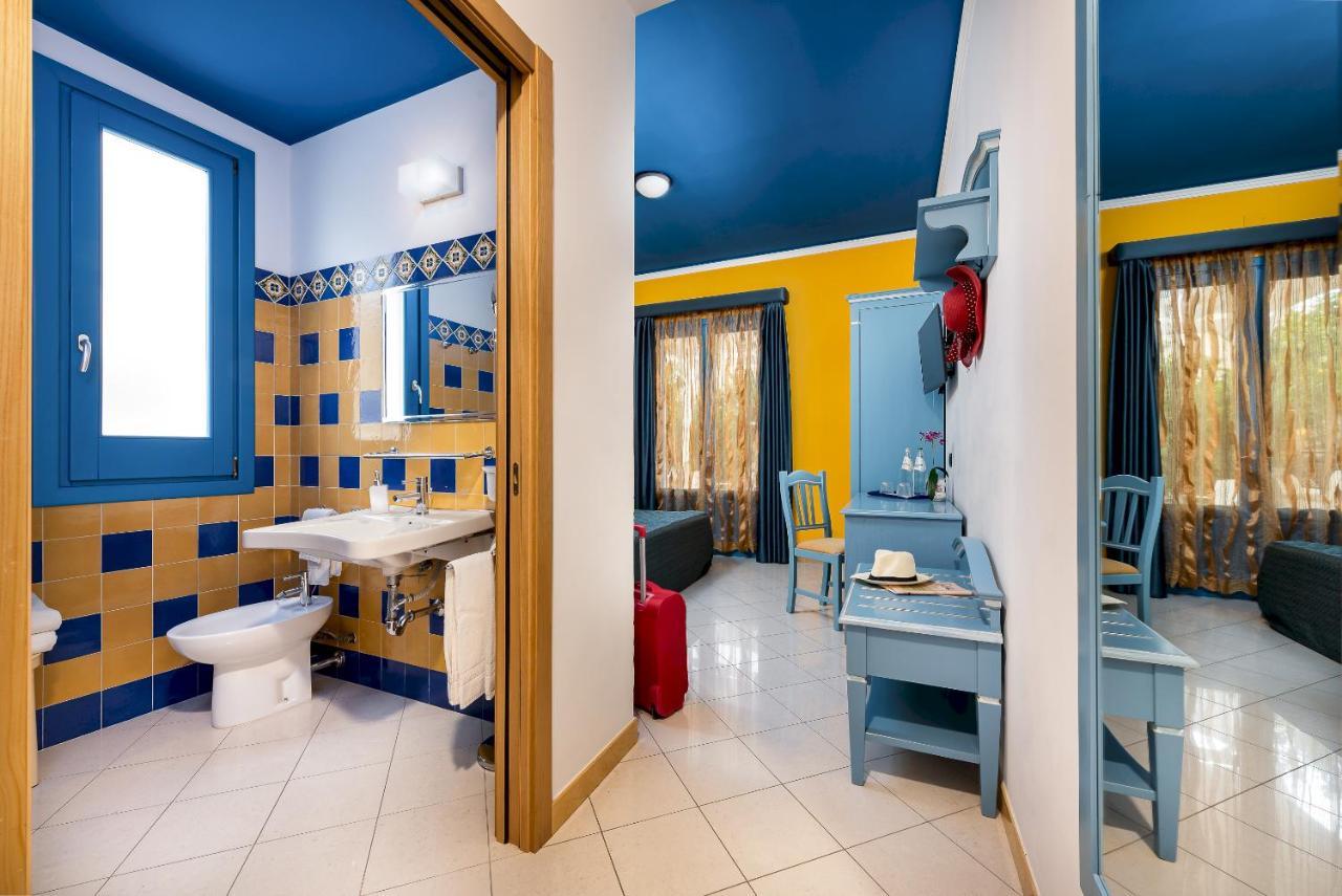 Hotel Ristorante Mediterraneo Faro San Vito Lo Capo Eksteriør billede