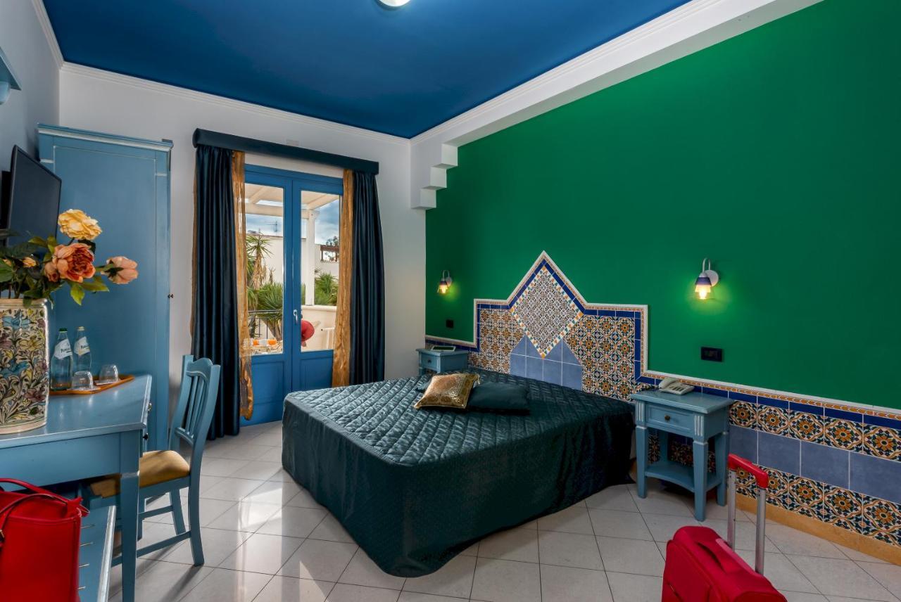 Hotel Ristorante Mediterraneo Faro San Vito Lo Capo Eksteriør billede
