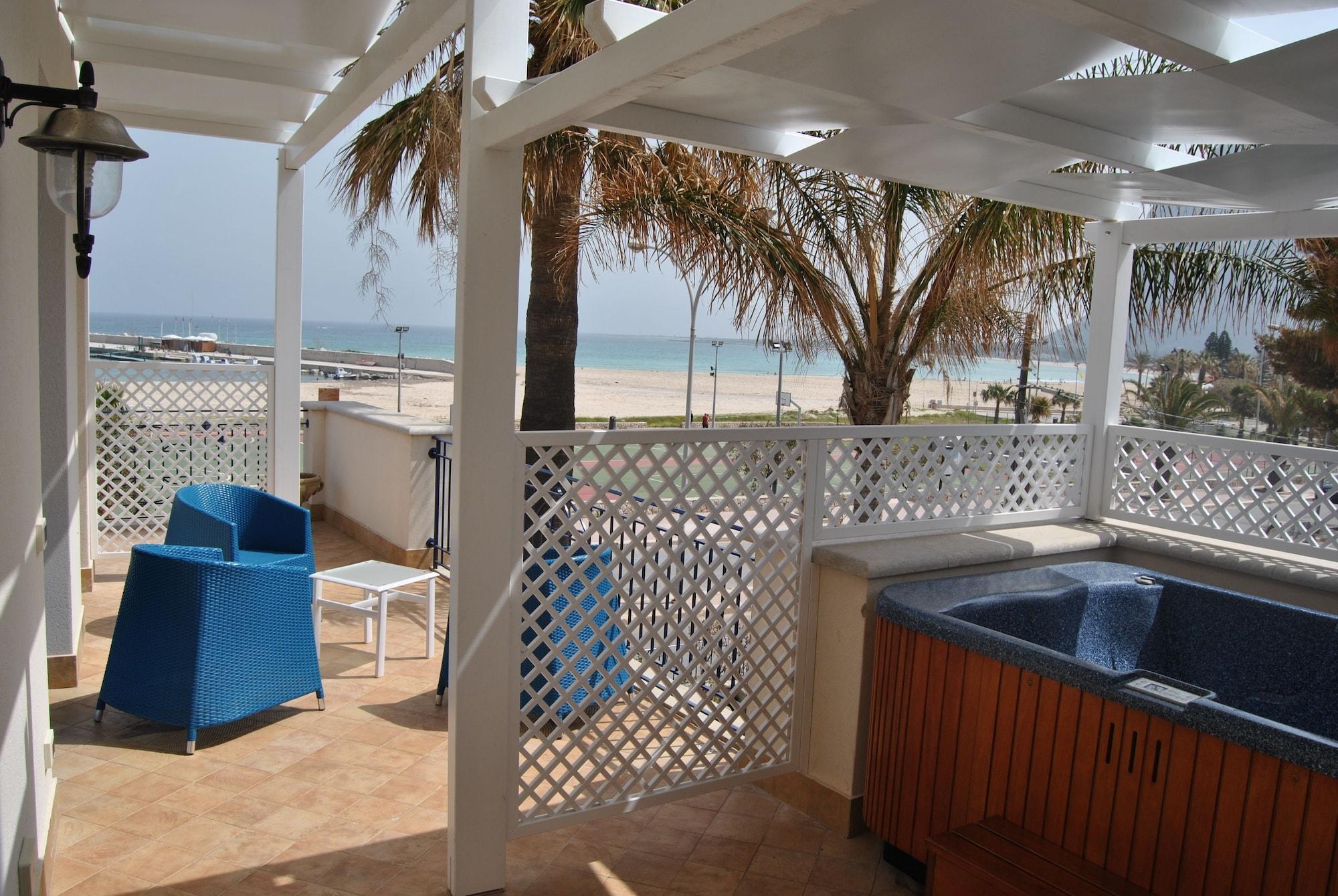 Hotel Ristorante Mediterraneo Faro San Vito Lo Capo Eksteriør billede