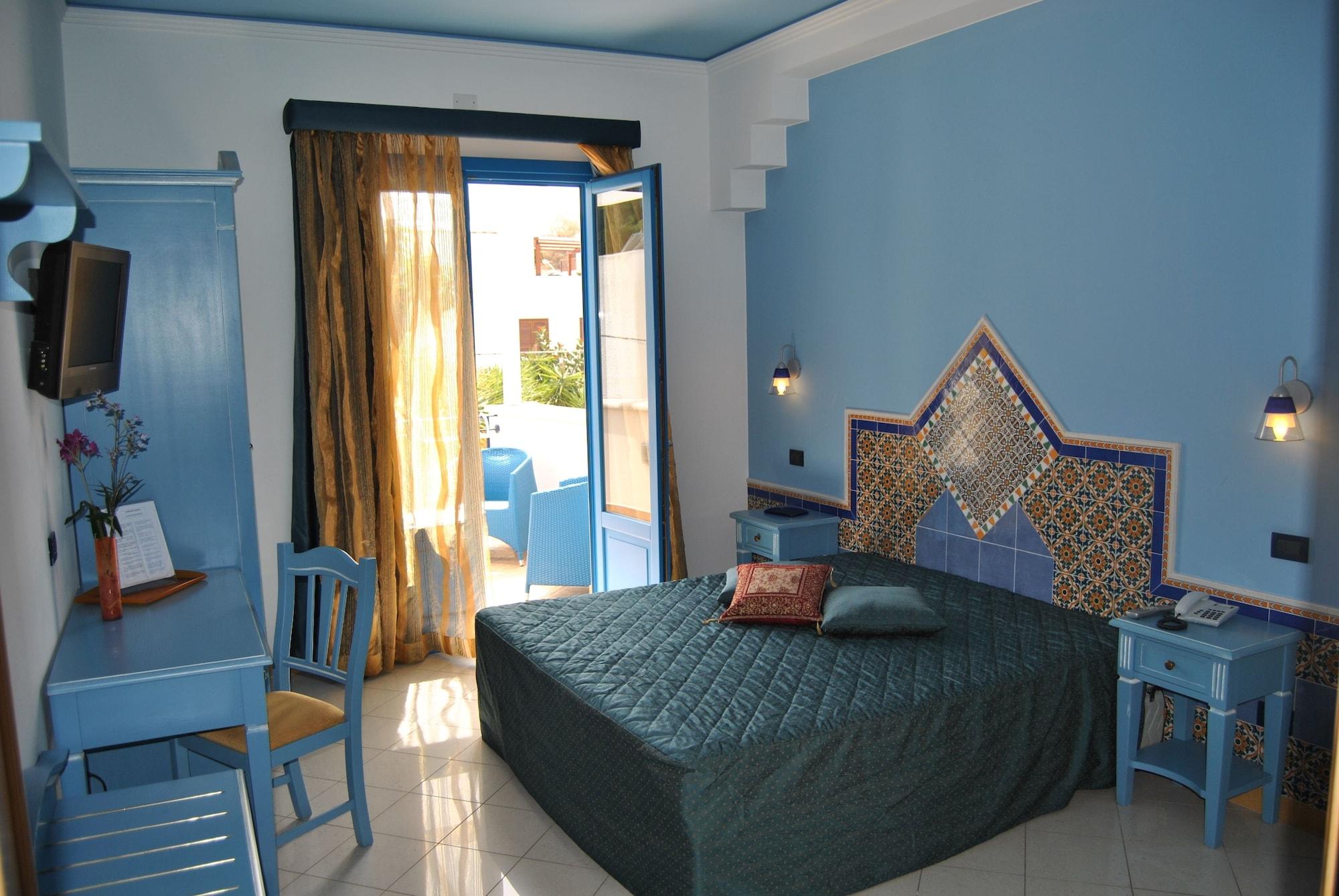 Hotel Ristorante Mediterraneo Faro San Vito Lo Capo Eksteriør billede