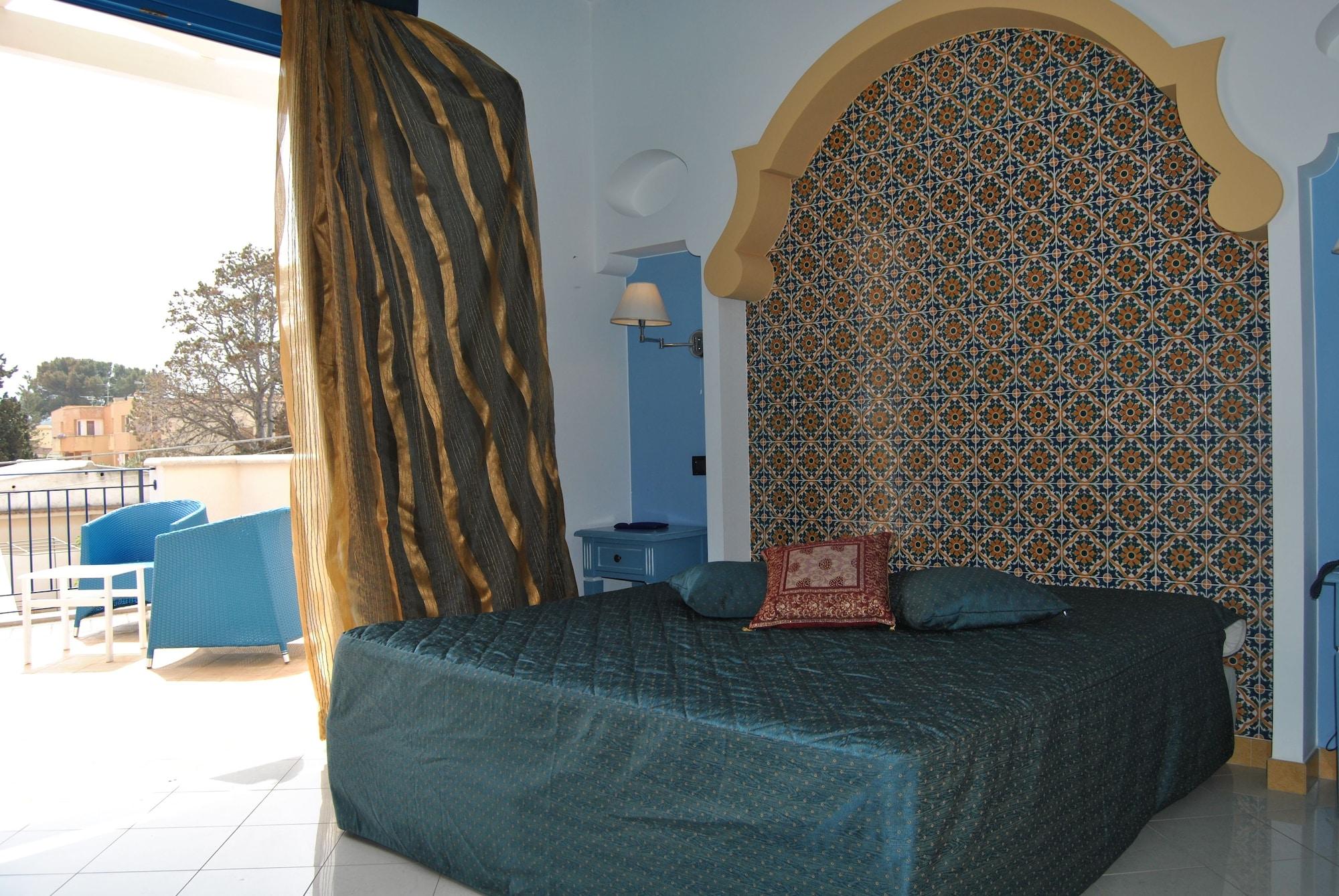 Hotel Ristorante Mediterraneo Faro San Vito Lo Capo Eksteriør billede