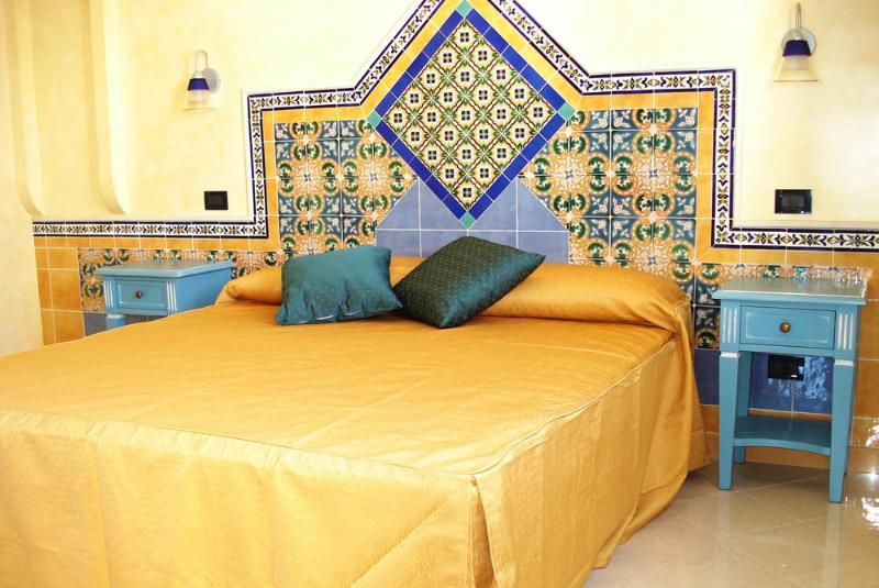 Hotel Ristorante Mediterraneo Faro San Vito Lo Capo Eksteriør billede